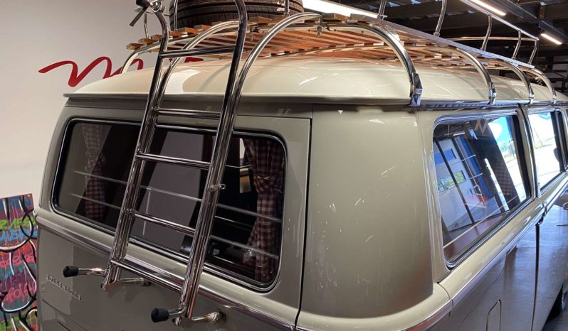 VOLKSWAGEN COMBI – T2 – 1972 plein