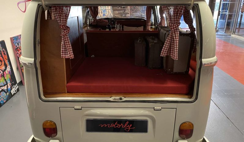 VOLKSWAGEN COMBI – T2 – 1972 plein