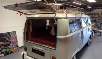 VOLKSWAGEN COMBI – T2 – 1972 plein