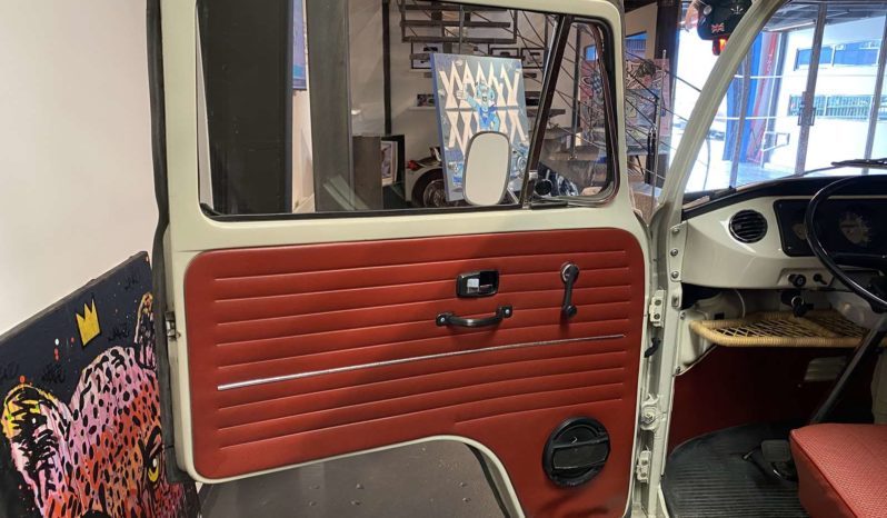 VOLKSWAGEN COMBI – T2 – 1972 plein