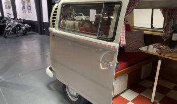 VOLKSWAGEN COMBI – T2 – 1972 plein