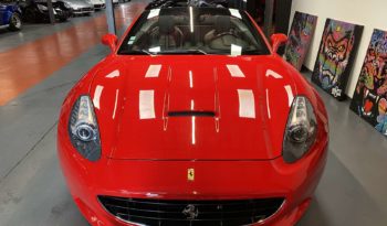 FERRARI CALIFORNIA V8 4.3 – 490 CH plein