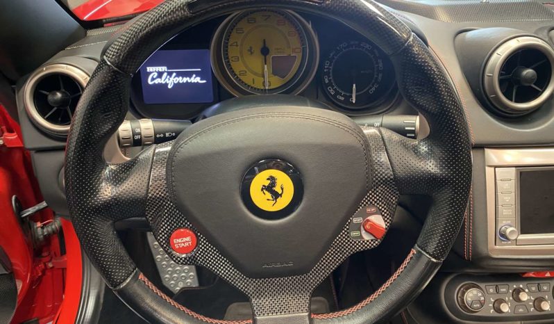FERRARI CALIFORNIA V8 4.3 – 490 CH plein