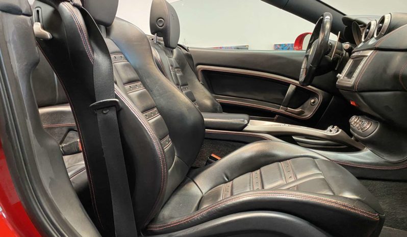 FERRARI CALIFORNIA V8 4.3 – 490 CH plein