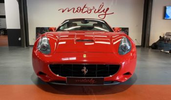 FERRARI CALIFORNIA V8 4.3 – 490 CH plein