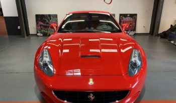 FERRARI CALIFORNIA V8 4.3 – 490 CH plein