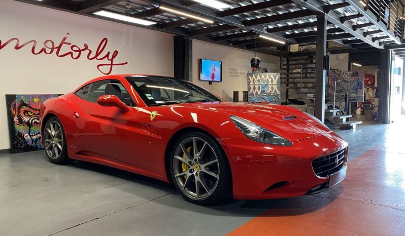 FERRARI CALIFORNIA V8 4.3 – 490 CH plein