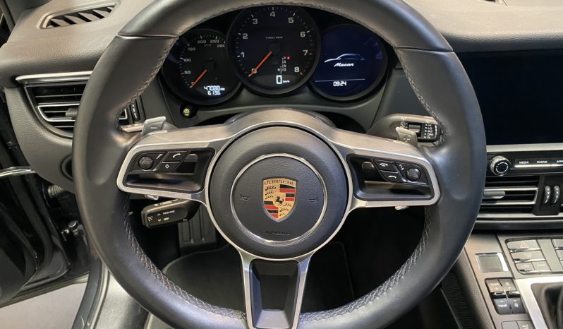 PORSCHE – MACAN – 2 – 2.0 TURBO – 245 CH – PDK plein