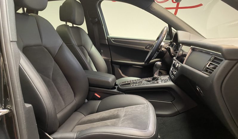 PORSCHE – MACAN – 2 – 2.0 TURBO – 245 CH – PDK plein