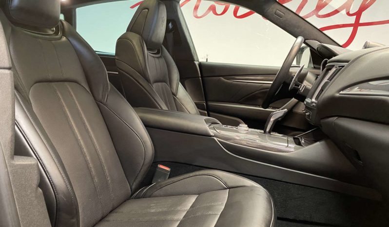 MASERATI – LEVANTE GRANSPORT – 3.0 V6 SQ4 – 430 CH – SEQ8 plein