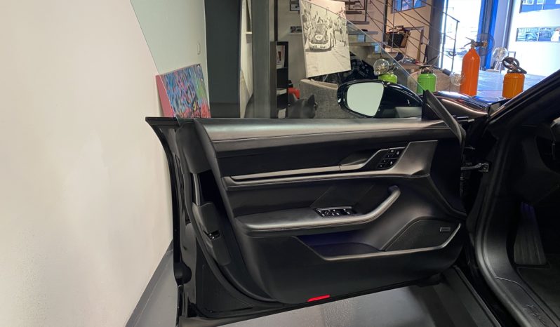 PORSCHE TAYCAN – 476 CH – PERFORMANCE PLUS – MY 22 plein