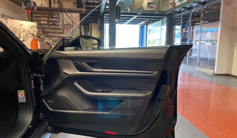 PORSCHE TAYCAN – 476 CH – PERFORMANCE PLUS – MY 22 plein