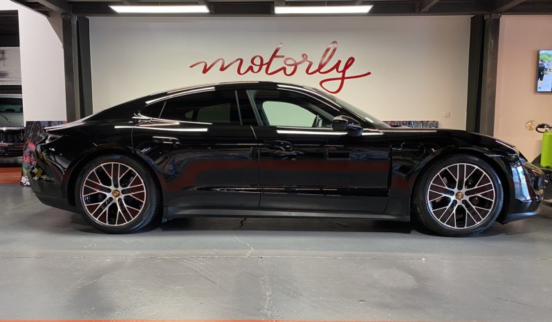 PORSCHE TAYCAN – 476 CH – PERFORMANCE PLUS – MY 22 plein