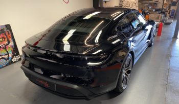 PORSCHE TAYCAN – 476 CH – PERFORMANCE PLUS – MY 22 plein