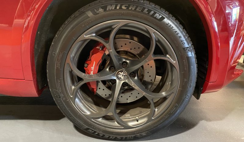 ALFA ROMEO STELVIO QUADRIFOGLIO Q4 2.9 V6 510CH AT8 plein