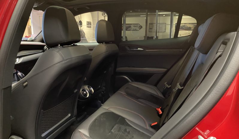 ALFA ROMEO STELVIO QUADRIFOGLIO Q4 2.9 V6 510CH AT8 plein