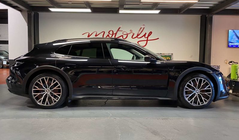 PORSCHE TAYCAN CROSS TURISMO 4 – 476 CH – PERFORMANCE PLUS – MY 22 plein
