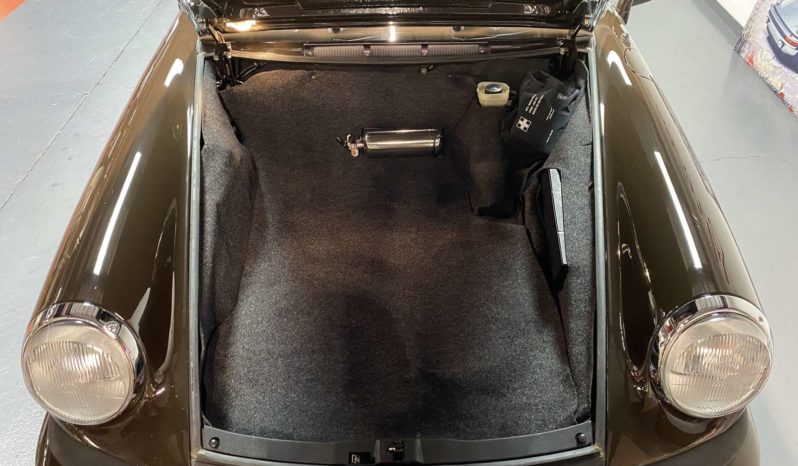 PORSCHE 911 SC 3.0 – BVM- 180 CH plein