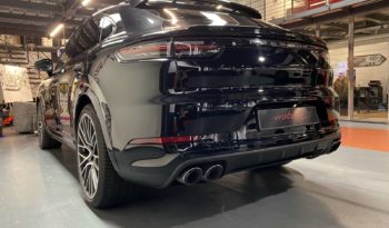 PORSCHE CAYENNE COUPE E-HYBRID 3.0 – V6 – 462 CH plein