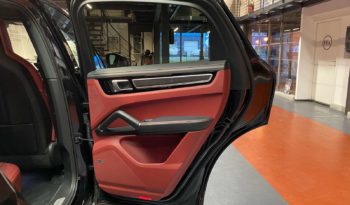 PORSCHE CAYENNE COUPE E-HYBRID 3.0 – V6 – 462 CH plein