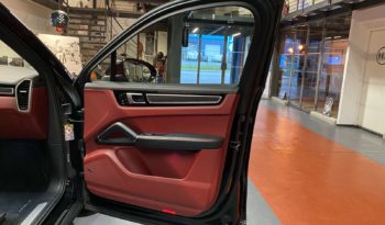 PORSCHE CAYENNE COUPE E-HYBRID 3.0 – V6 – 462 CH plein