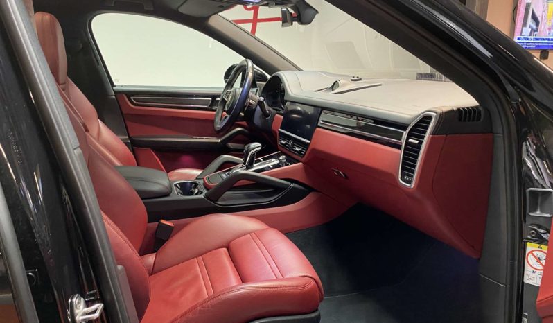 PORSCHE CAYENNE COUPE E-HYBRID 3.0 – V6 – 462 CH plein