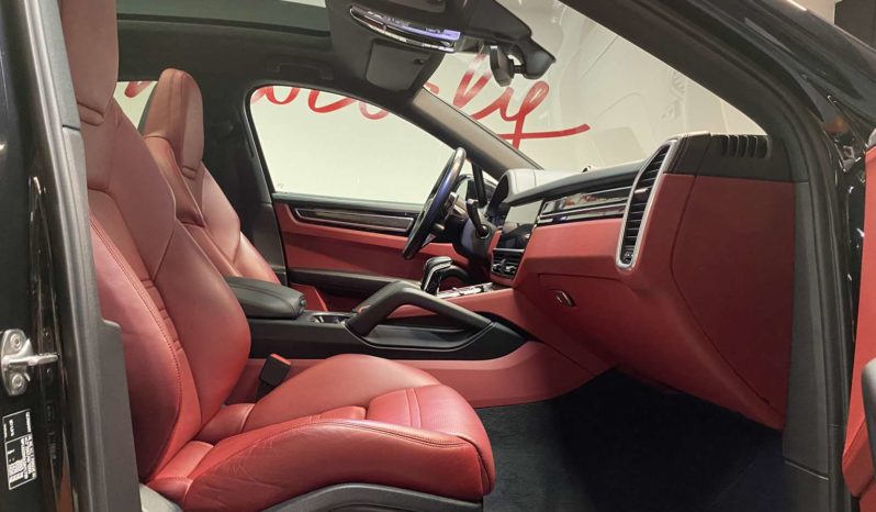PORSCHE CAYENNE COUPE E-HYBRID 3.0 – V6 – 462 CH plein