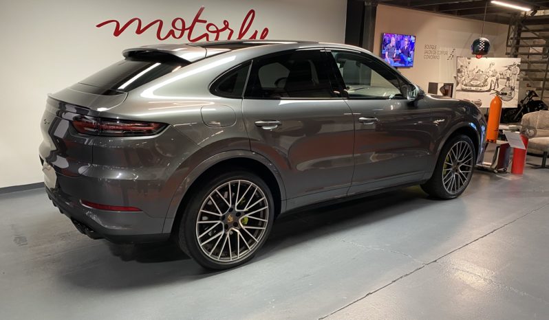 PORSCHE CAYENNE COUPE E-HYBRID 3.0 – V6 – 462 CH plein