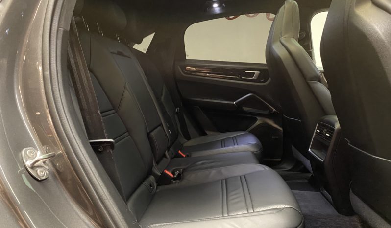 PORSCHE CAYENNE COUPE E-HYBRID 3.0 – V6 – 462 CH plein