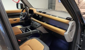 LAND ROVER DEFENDER 110 – 3.0 – D300 X-DYNAMIC SE plein