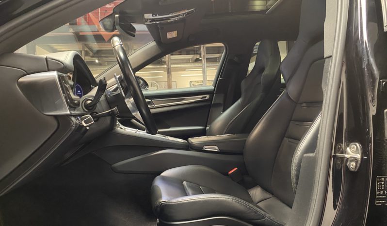 PORSCHE – PANAMERA SPORT TURISMO 4 – E-HYBRID – 3.0 – V6 – 462 CH plein