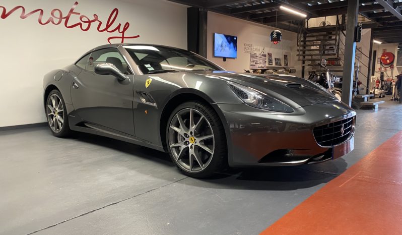 FERRARI – CALIFORNIA – 4.3 – V8 – 460 CH plein