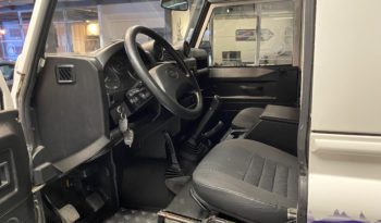 LAND ROVER DEFENDER 90 – 2.4 -122 CH plein