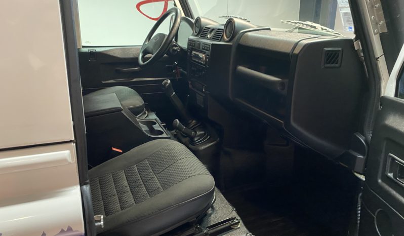 LAND ROVER DEFENDER 90 – 2.4 -122 CH plein