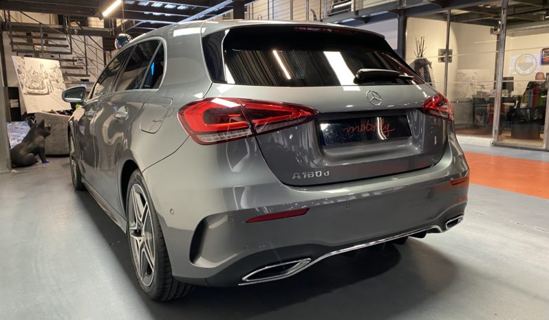 MERCEDES BENZ – CLASSE A 180 D – AMG LINE – 7G-DCT full