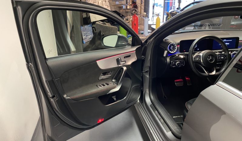 MERCEDES BENZ – CLASSE A 180 D – AMG LINE – 7G-DCT full