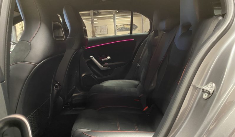 MERCEDES BENZ – CLASSE A 180 D – AMG LINE – 7G-DCT full