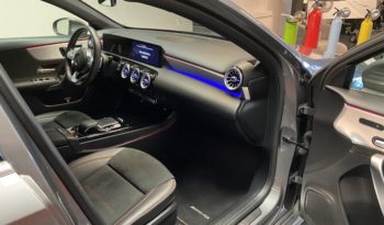 MERCEDES BENZ – CLASSE A 180 D – AMG LINE – 7G-DCT full