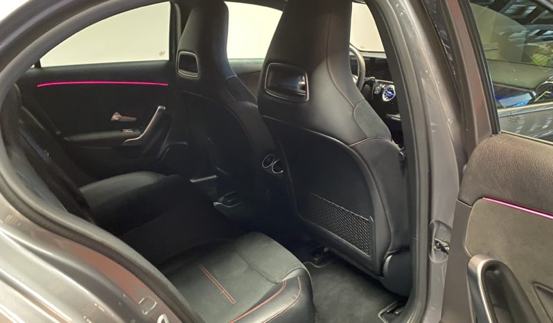 MERCEDES BENZ – CLASSE A 180 D – AMG LINE – 7G-DCT full