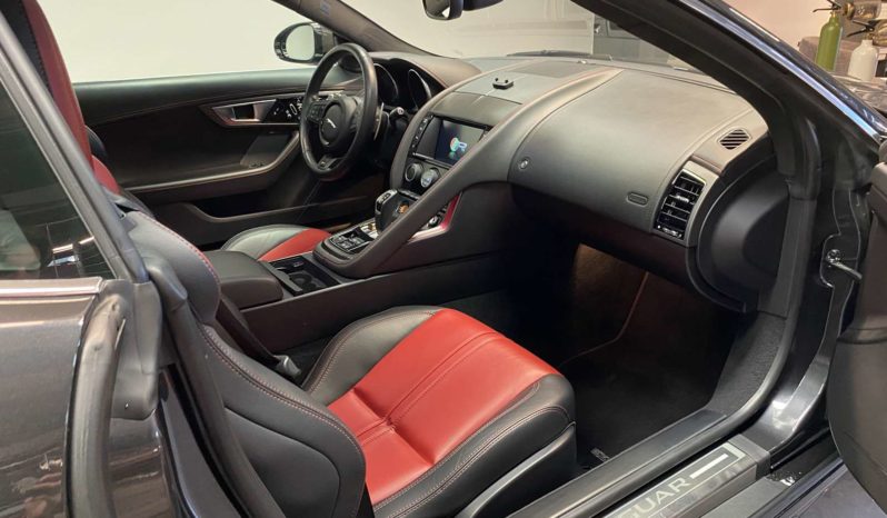 JAGUAR – F-TYPE R – COUPE – 5.0 V8 – 550 CH – BVA8 plein