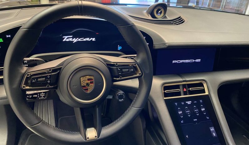PORSCHE – TAYCAN TURBO – 680CH plein