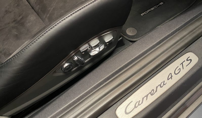PORSCHE 911 (991.2) CARRERA 4 GTS 3.0 450 CH PDK plein