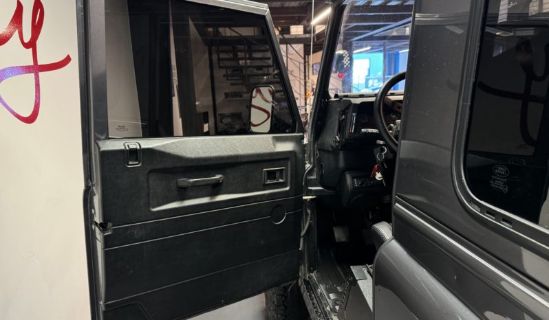 LAND-ROVER DEFENDER 90 TD5 6 PLACES BVM 122CH plein