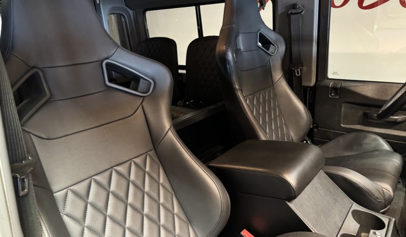 LAND-ROVER DEFENDER 90 TD5 6 PLACES BVM 122CH plein