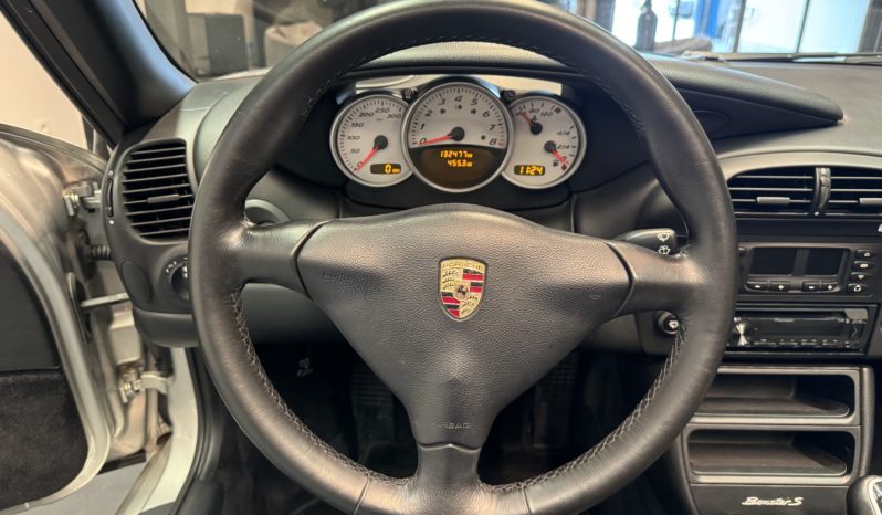 PORSCHE 986 BOXSTER S – 3.2 – 260 CH – BVM plein