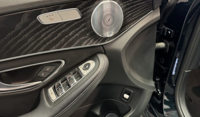 MERCEDES BENZ CLASSE C 220 D AMG LINE 9G-TRONIC 194 CH plein