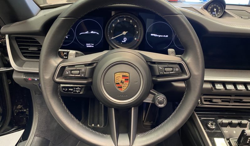 PORSCHE 911 (992) TARGA 4S – 3.0 – 450 CH – PDK plein
