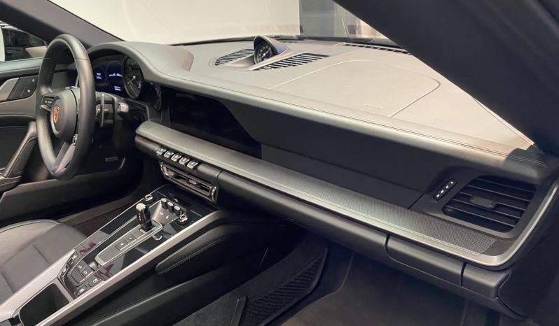 PORSCHE 911 (992) TARGA 4S – 3.0 – 450 CH – PDK plein