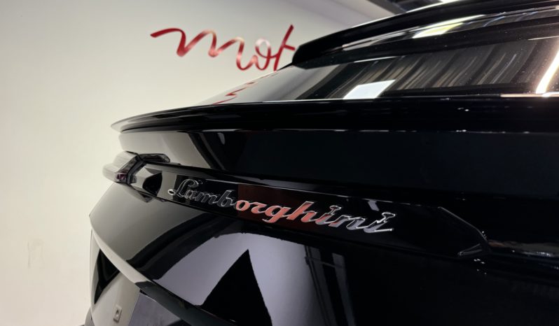 LAMBORGHINI URUS 4.0 V8 BITURBO 650CH plein