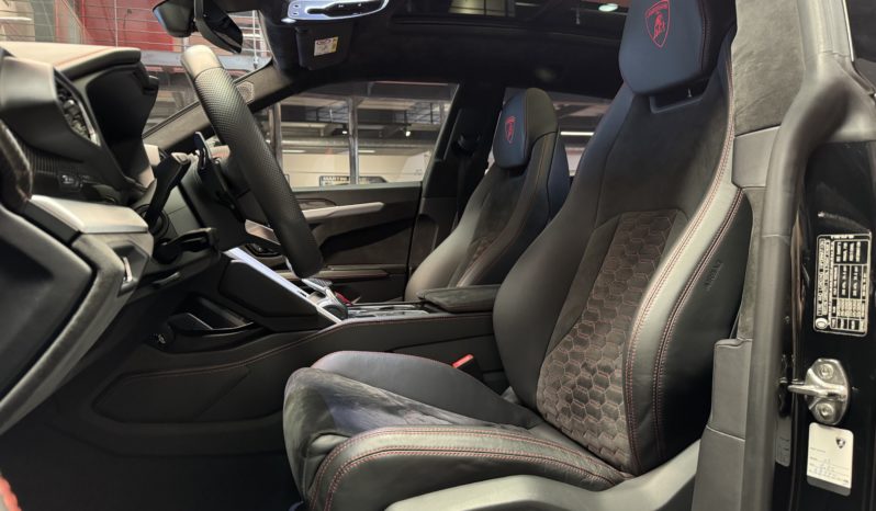 LAMBORGHINI URUS 4.0 V8 BITURBO 650CH plein